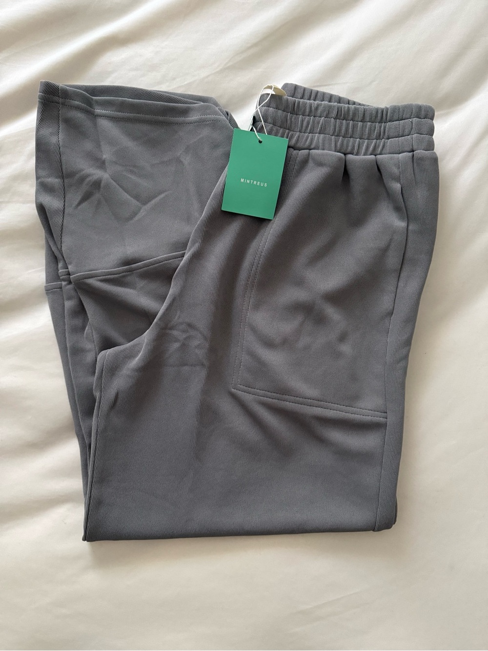 Women's Ankle-Length Cropped Jogger in Gray